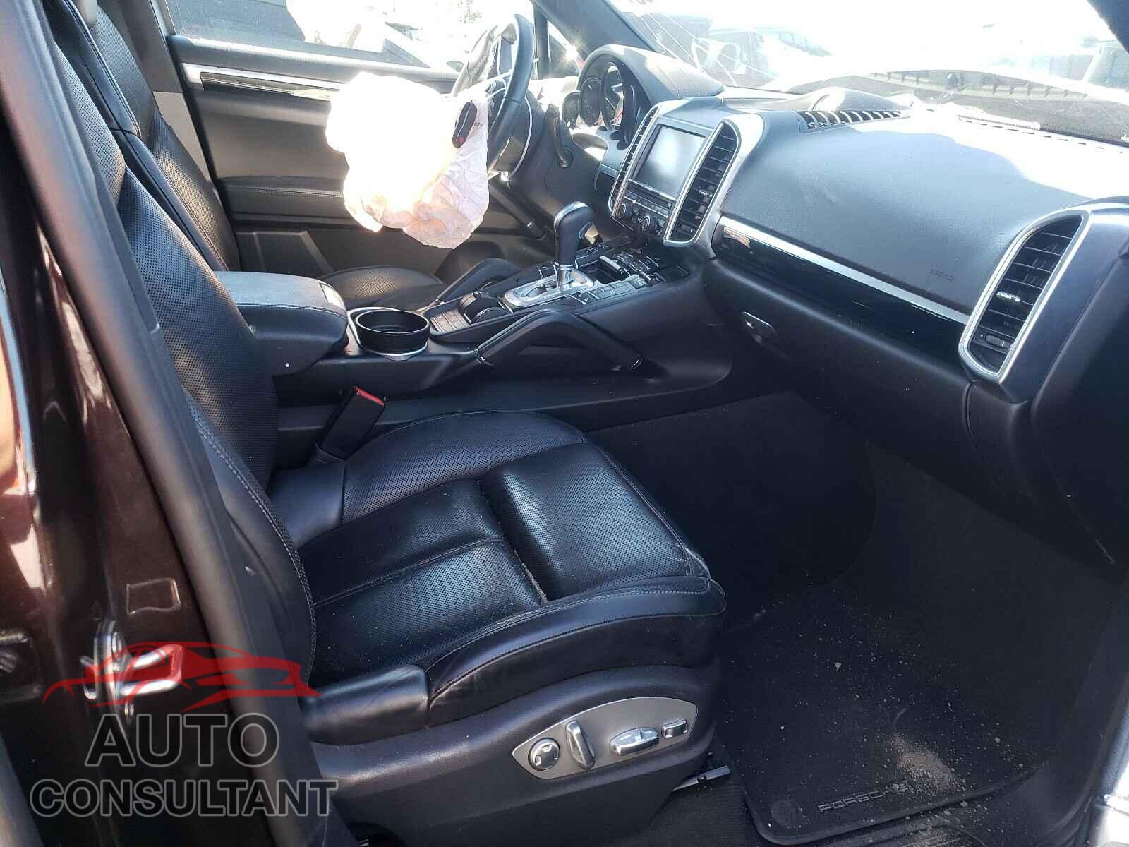PORSCHE CAYENNE 2016 - WP1AB2A22GLA93069