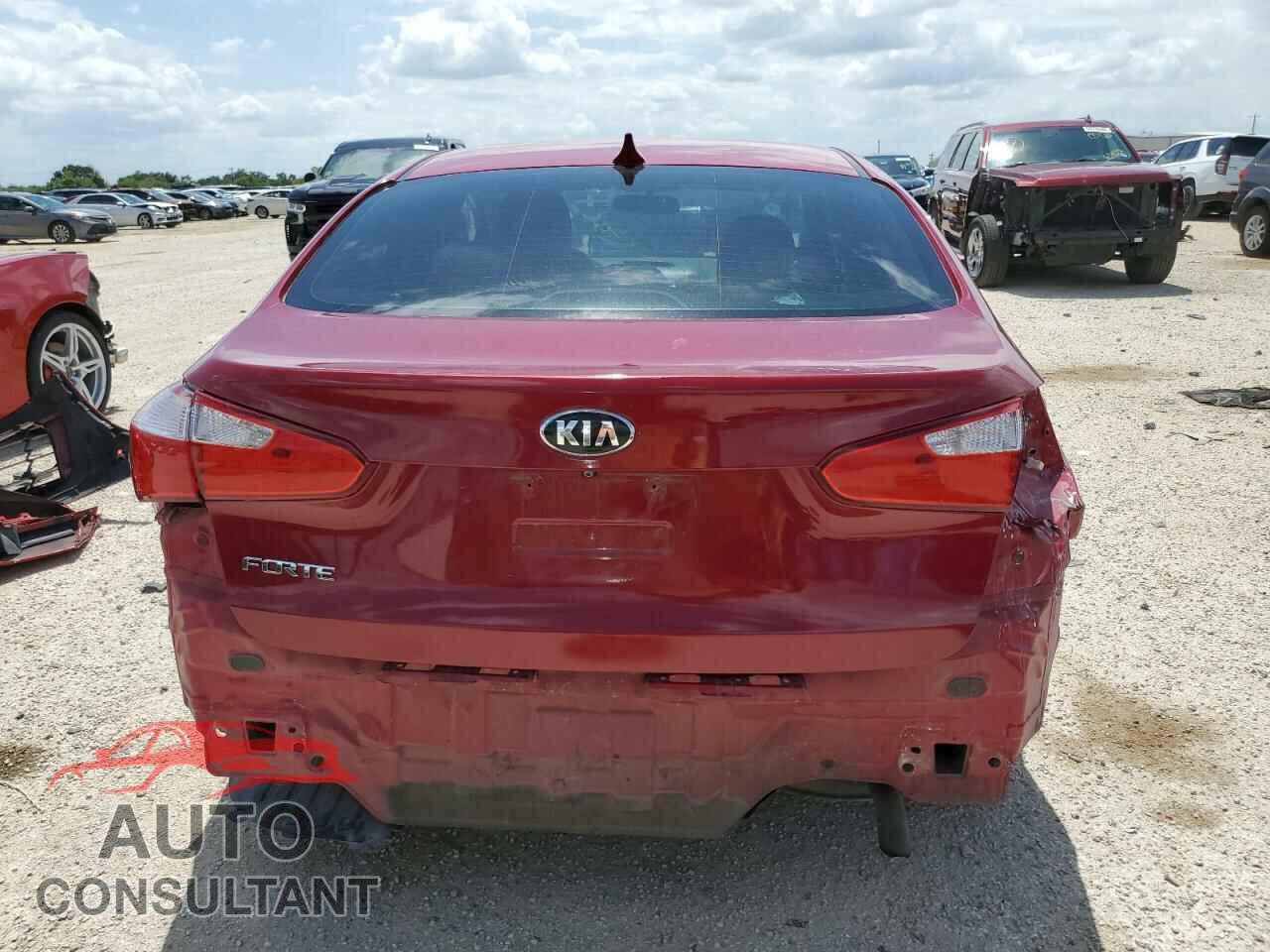 KIA FORTE 2016 - KNAFX4A65G5519782
