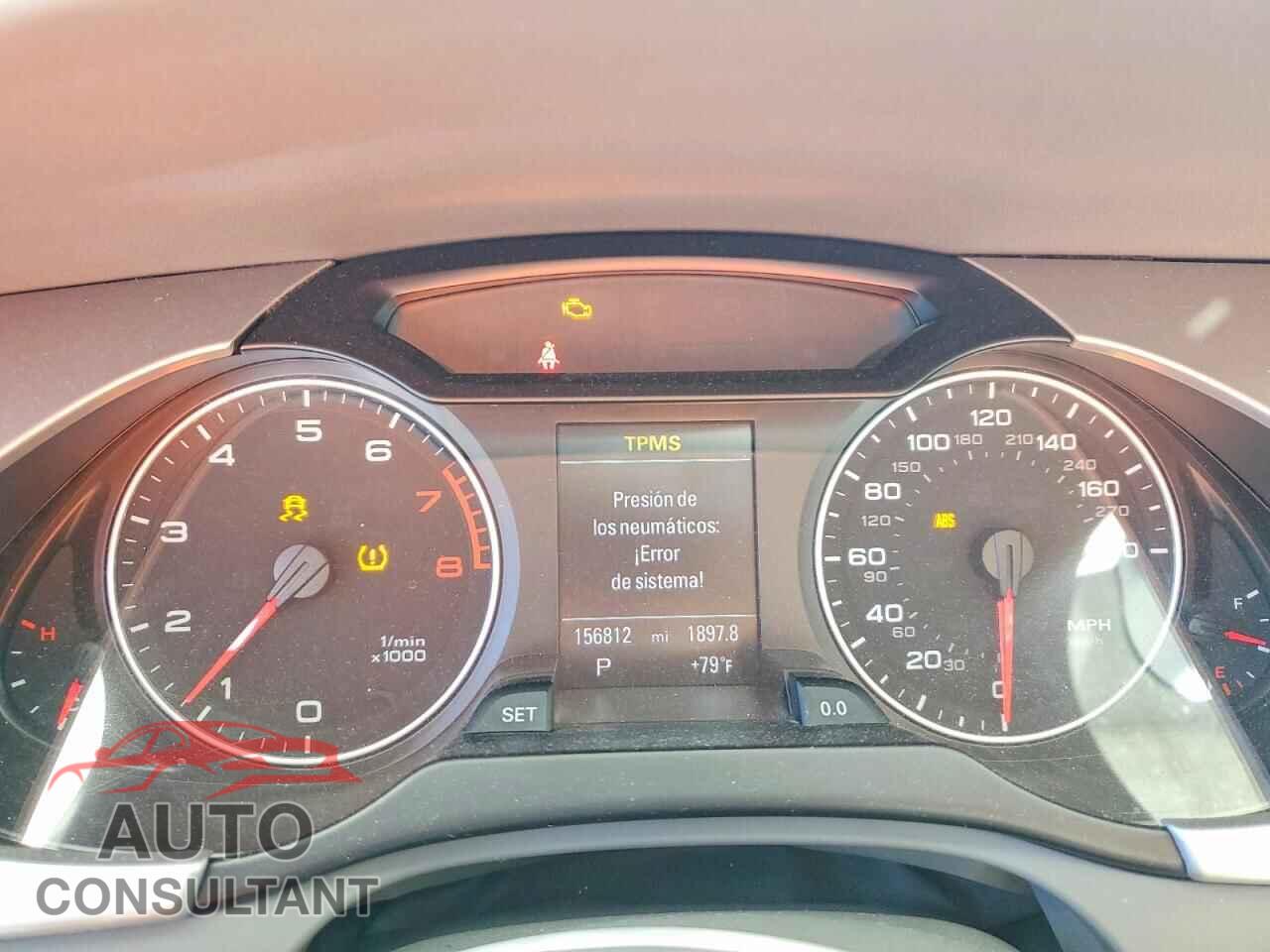 AUDI A4 2012 - WAUFFAFL1CN008399