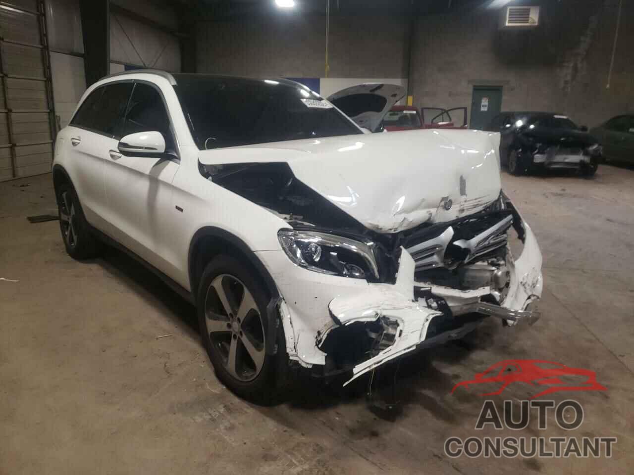 MERCEDES-BENZ GLC-CLASS 2016 - WDC0G4KB7GF055502