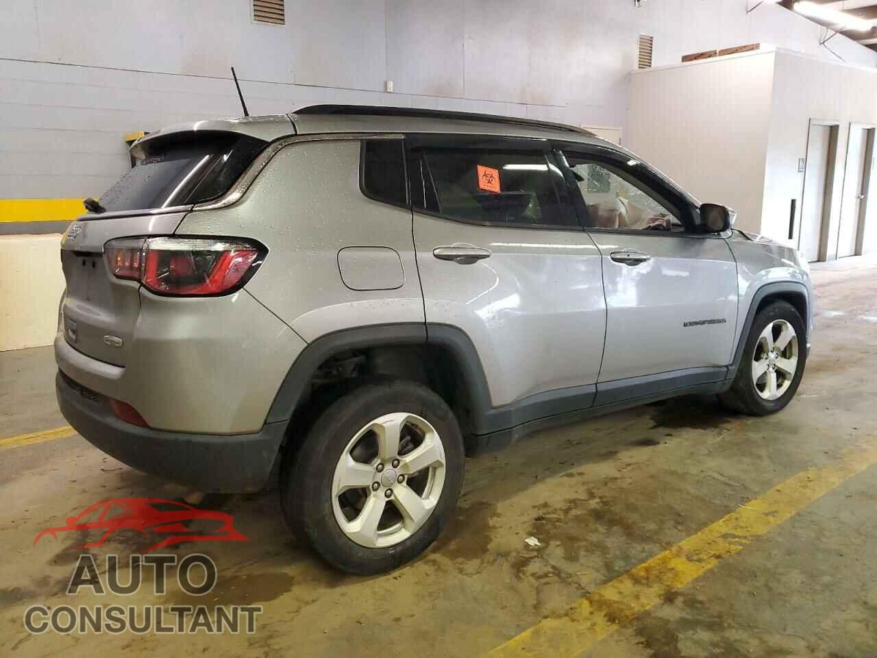 JEEP COMPASS 2018 - 3C4NJDBB1JT332025