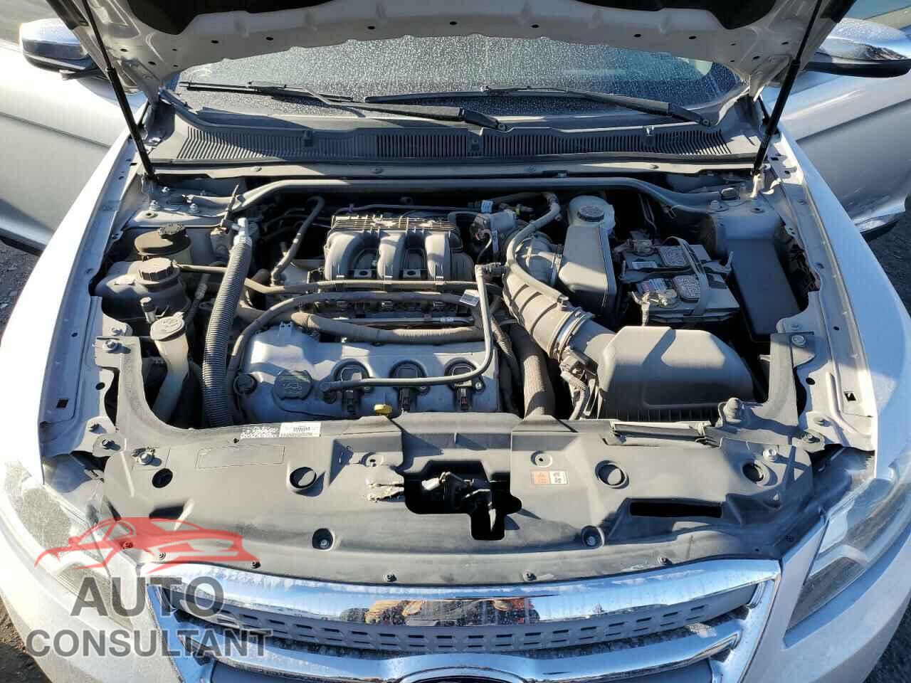 FORD TAURUS 2011 - 1FAHP2FW7BG102871