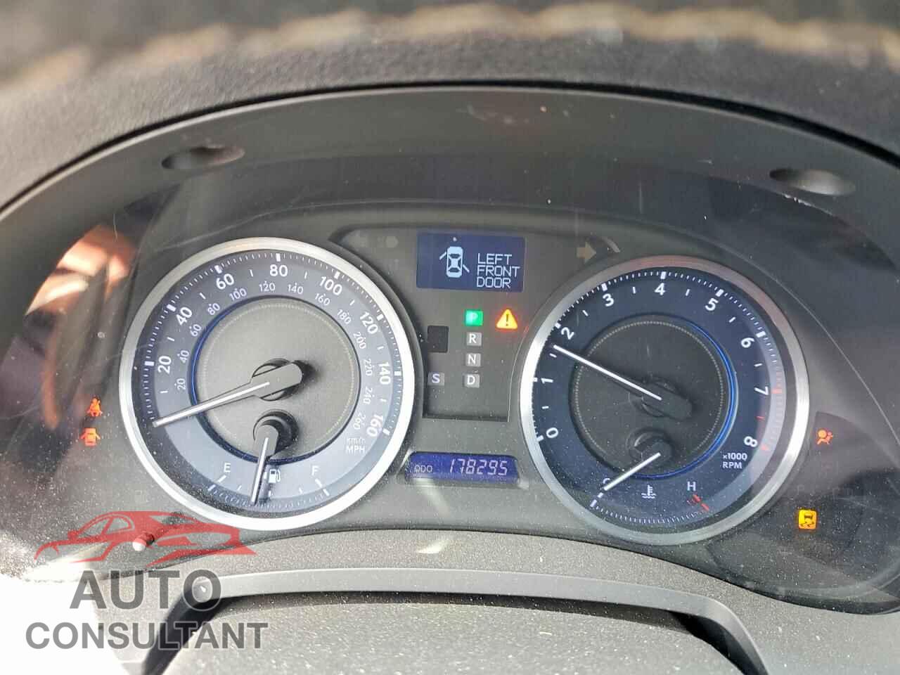 LEXUS IS 2012 - JTHBF5C23C5166360