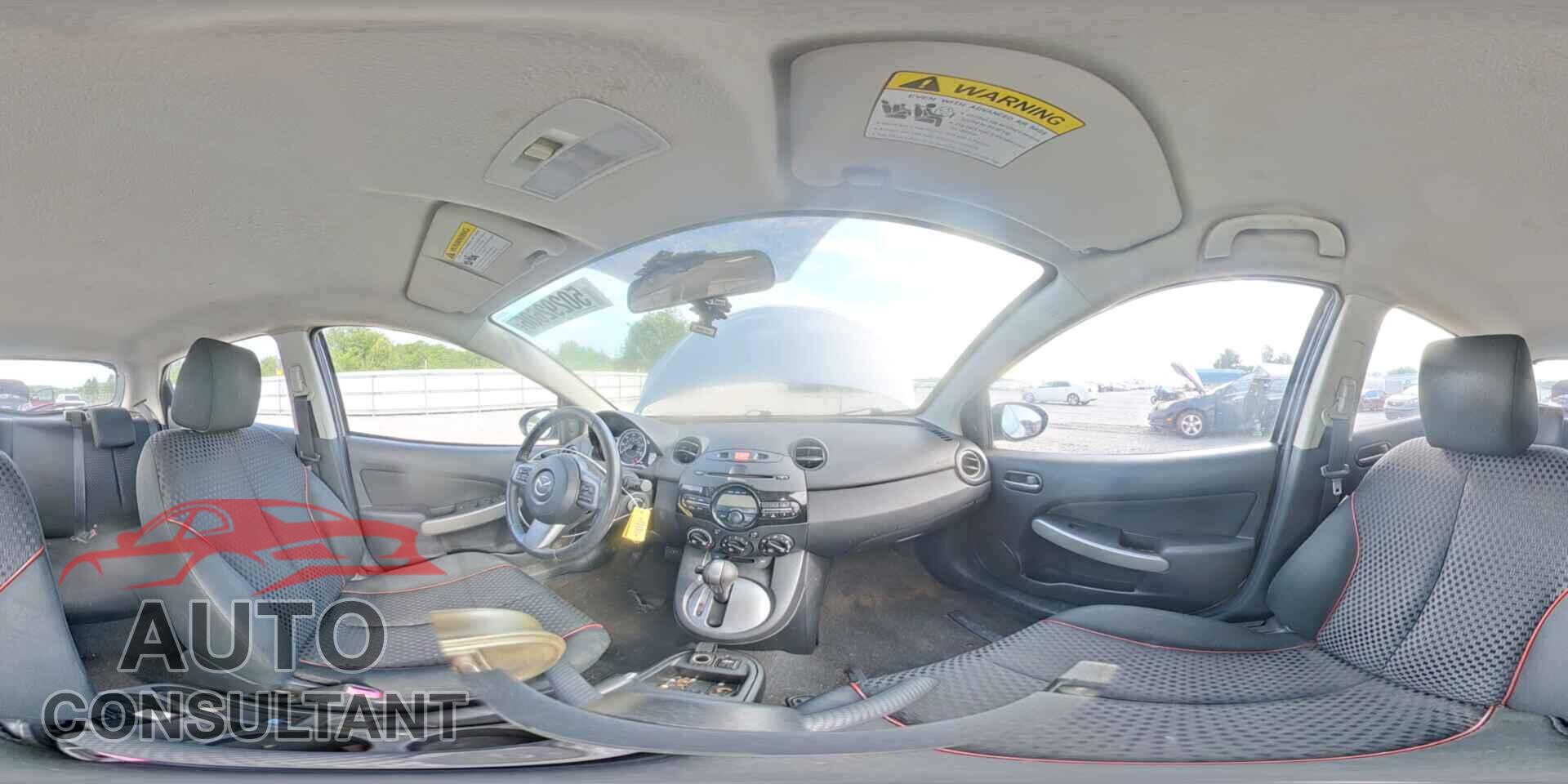 MAZDA 2 2013 - JM1DE1LY4D0161662