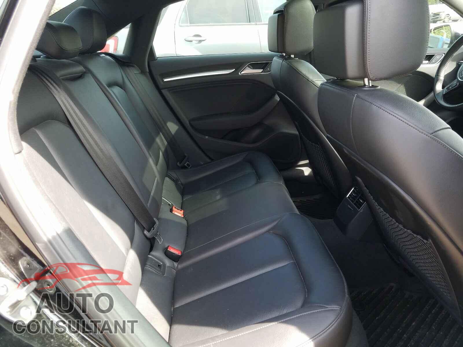AUDI A3 2017 - WAUJ8GFF7H1043111