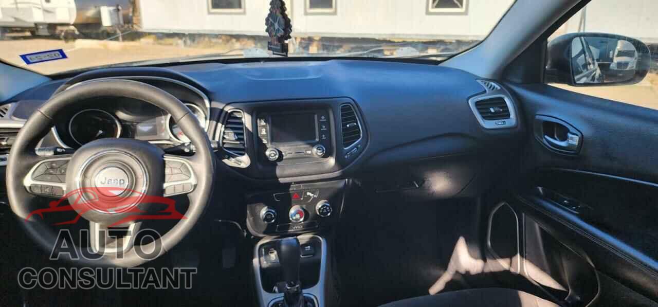 JEEP COMPASS 2017 - 3C4NJCAB6HT681994