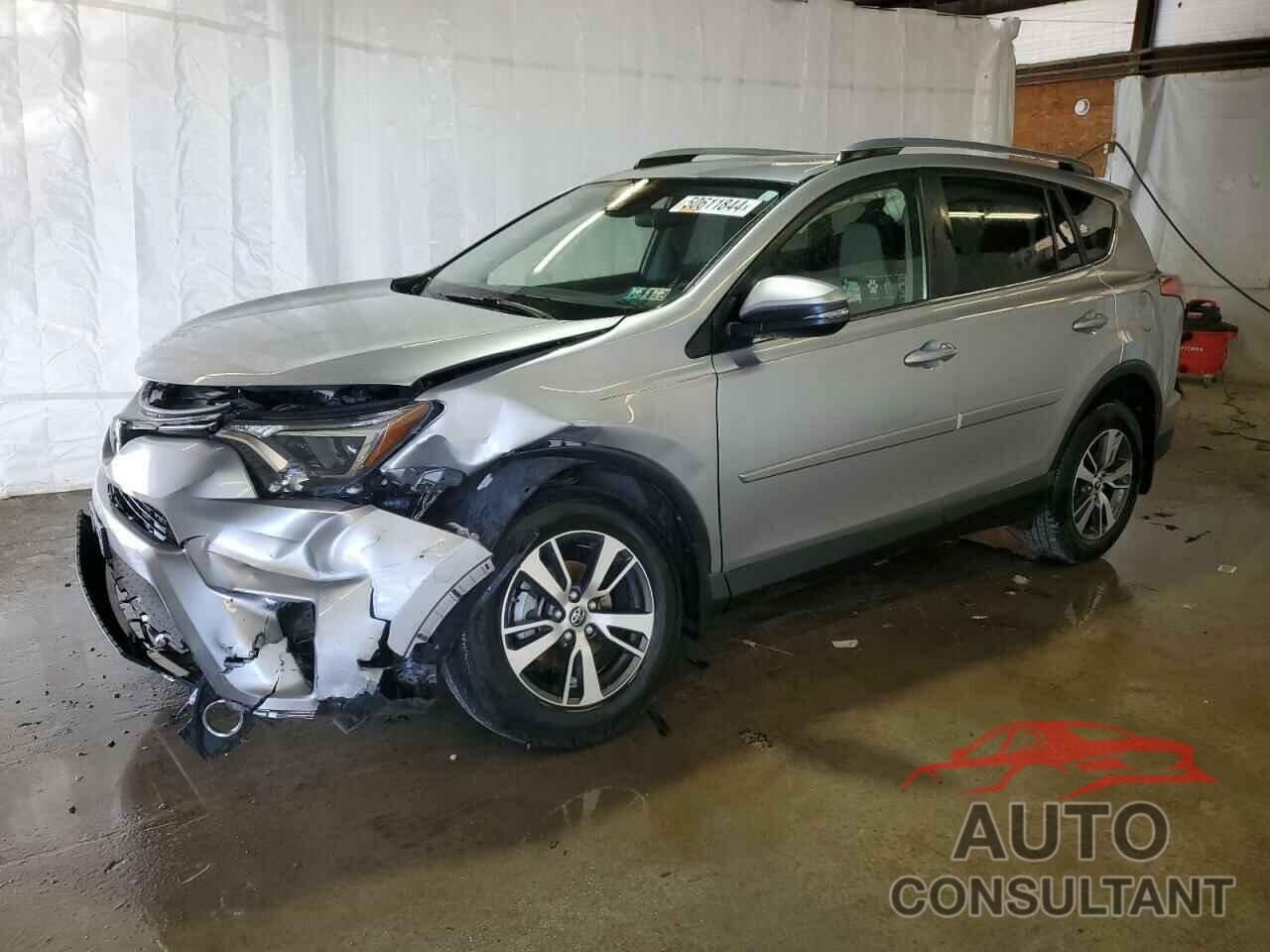 TOYOTA RAV4 2018 - JTMRFREV2JJ196694
