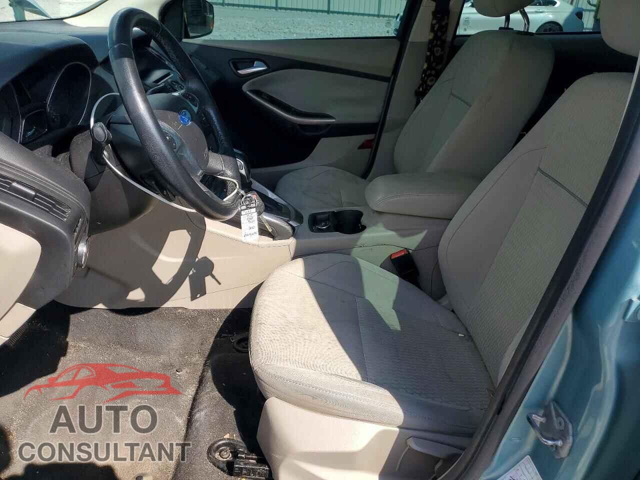FORD FOCUS 2012 - 1FAHP3M25CL358702
