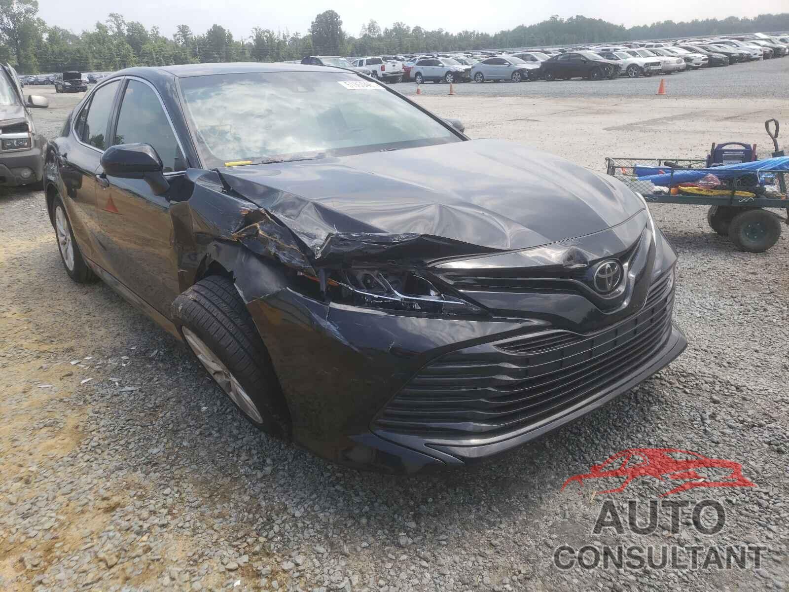 TOYOTA CAMRY 2018 - 4T1B11HK3JU609235