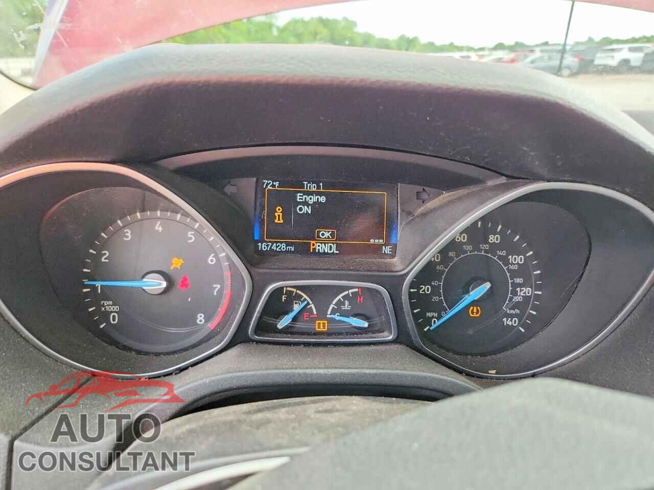 FORD FOCUS SE 2015 - 1FADP3K24FL210286
