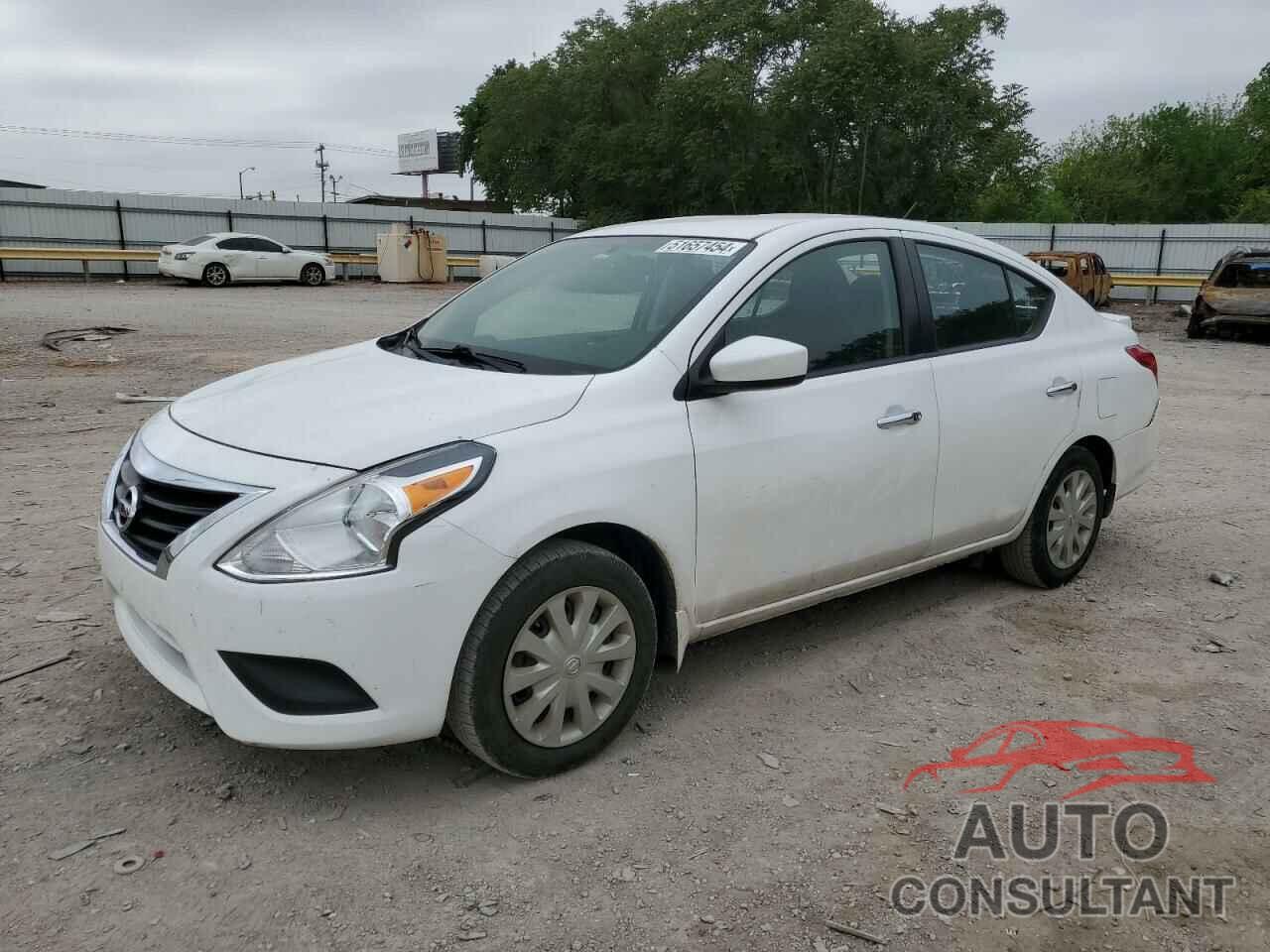 NISSAN VERSA 2018 - 3N1CN7AP4JL822617