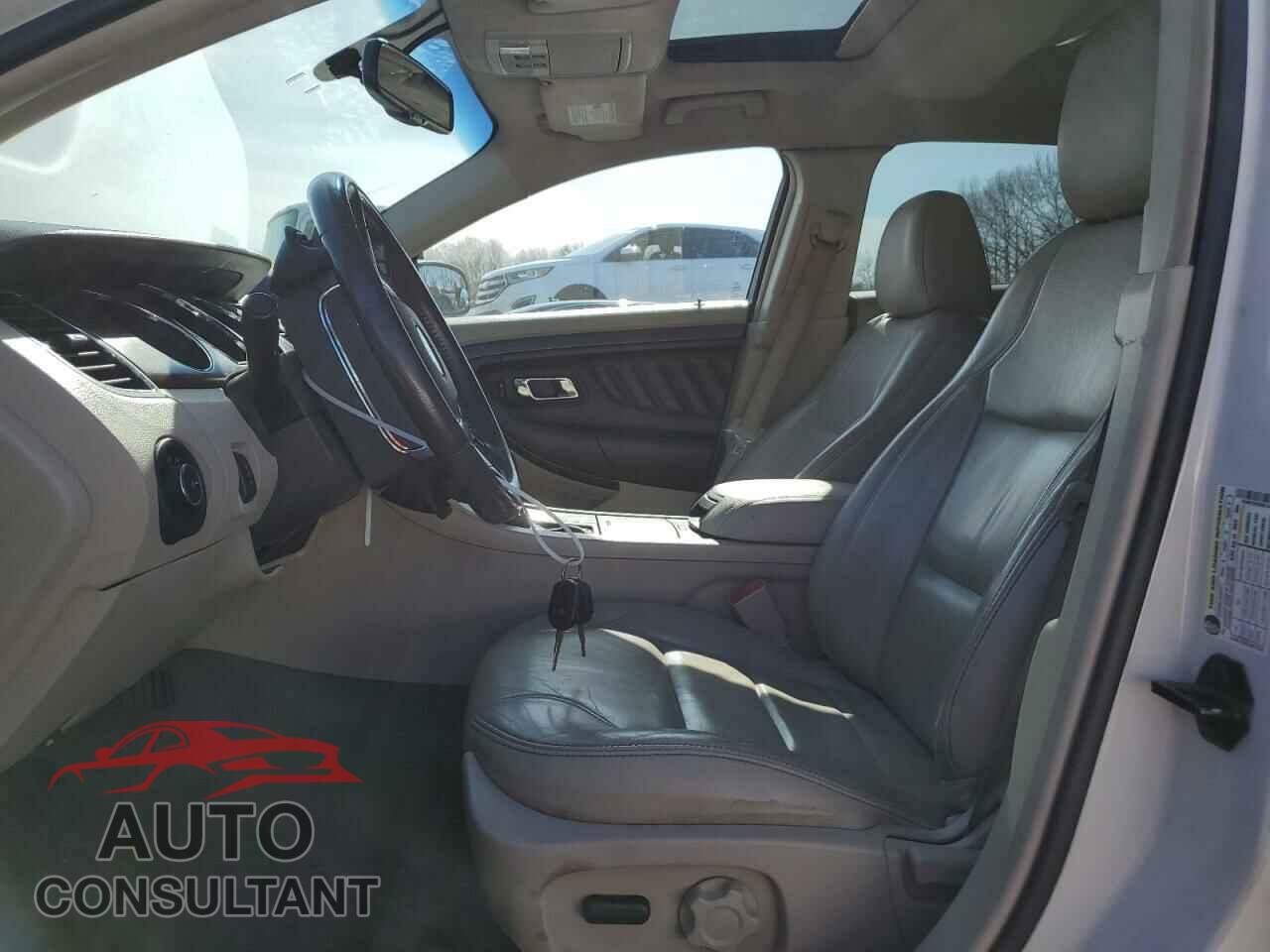 FORD TAURUS 2011 - 1FAHP2EW2BG182405