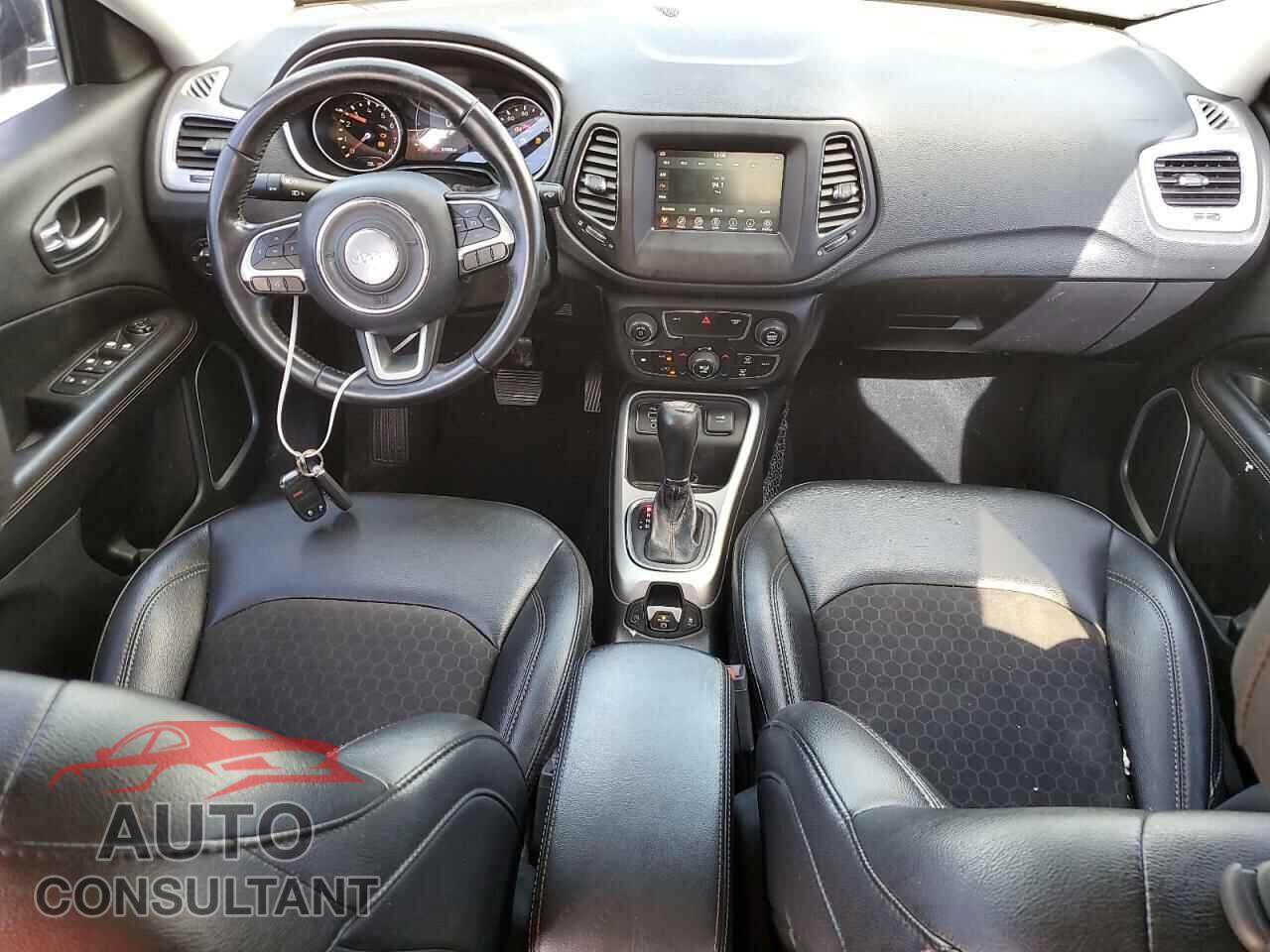 JEEP COMPASS 2019 - 3C4NJCBB5KT851249