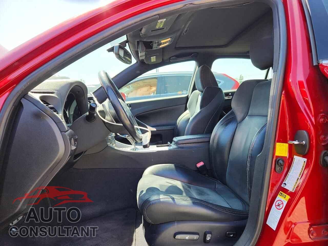 LEXUS IS 2011 - JTHBF5C25B5145587