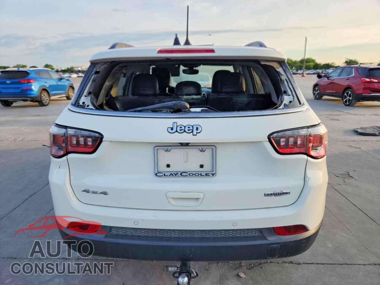 JEEP COMPASS 2018 - 3C4NJDBB2JT337105