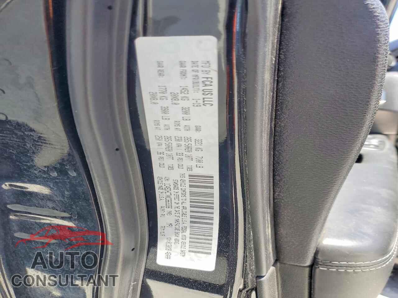 DODGE DURANGO 2019 - 1C4SDHCTXKC663336