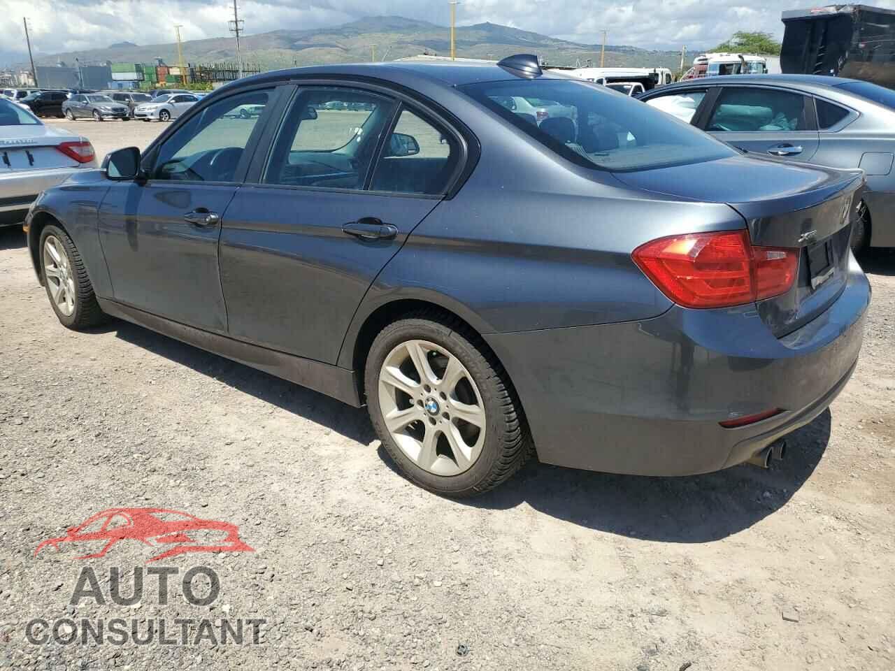 BMW 3 SERIES 2013 - WBA3B3C5XDJ698792