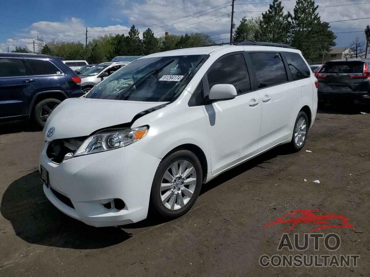 TOYOTA SIENNA 2015 - 5TDJK3DC9FS109356