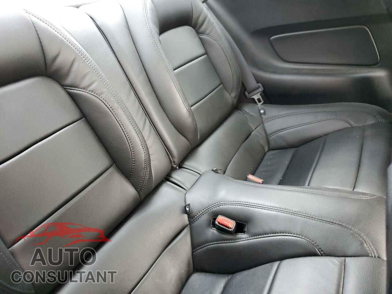 FORD MUSTANG 2017 - 1FA6P8CF8H5352025