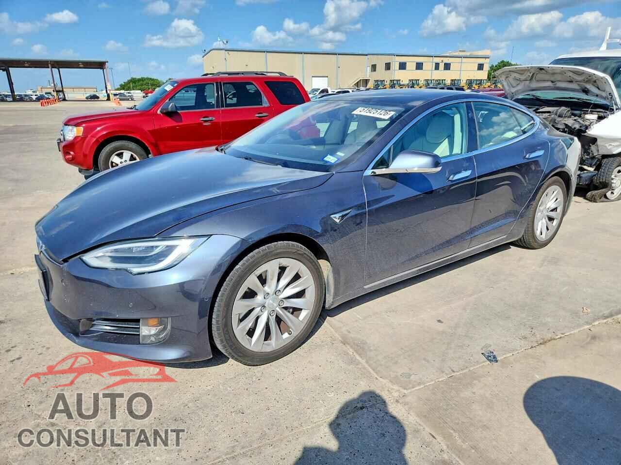 TESLA MODEL S 2018 - 5YJSA1E28JF300202