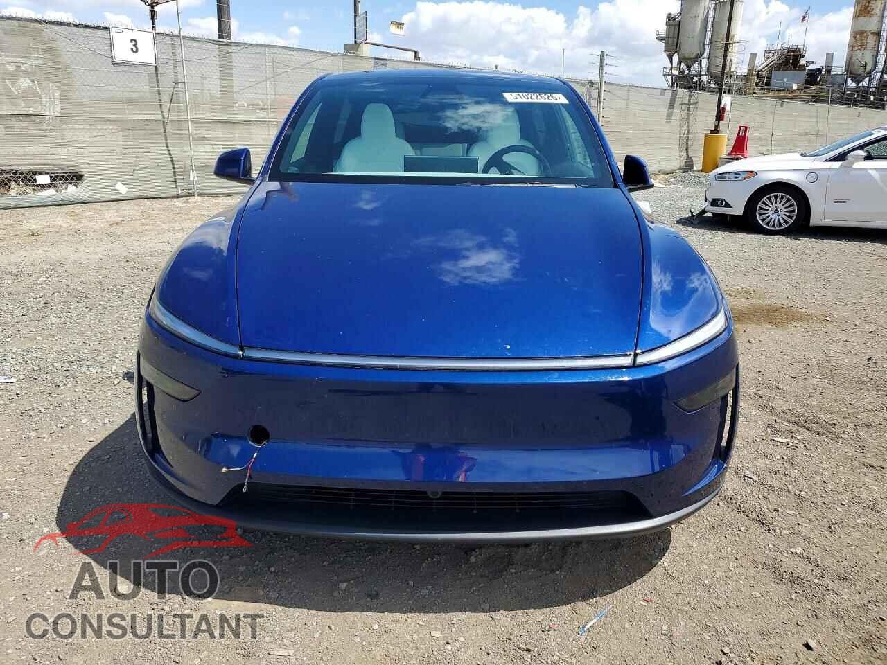 TESLA MODEL Y 2026 - 7SAYGDEE2TF609237