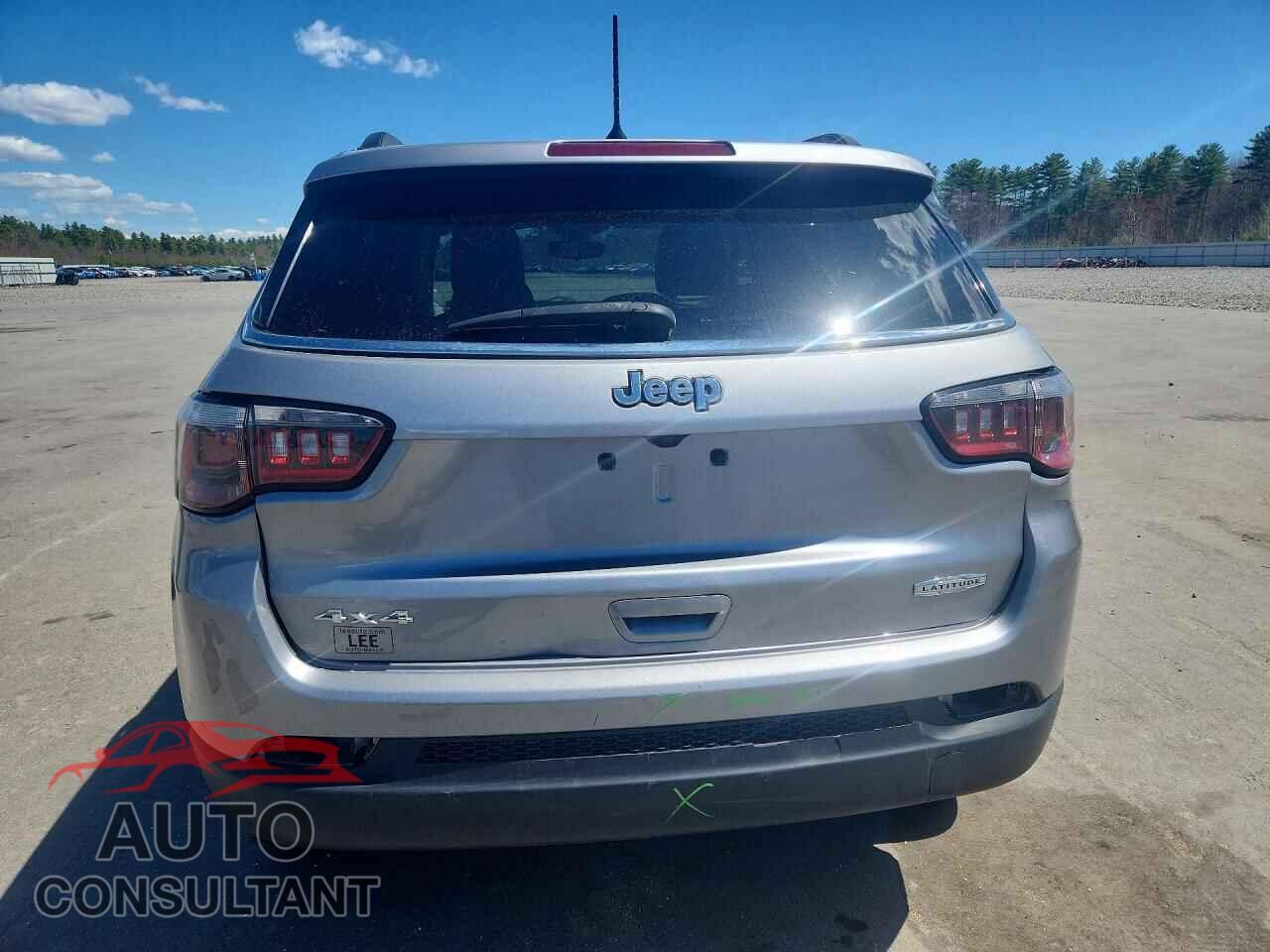 JEEP COMPASS 2018 - 3C4NJDBB2JT168509