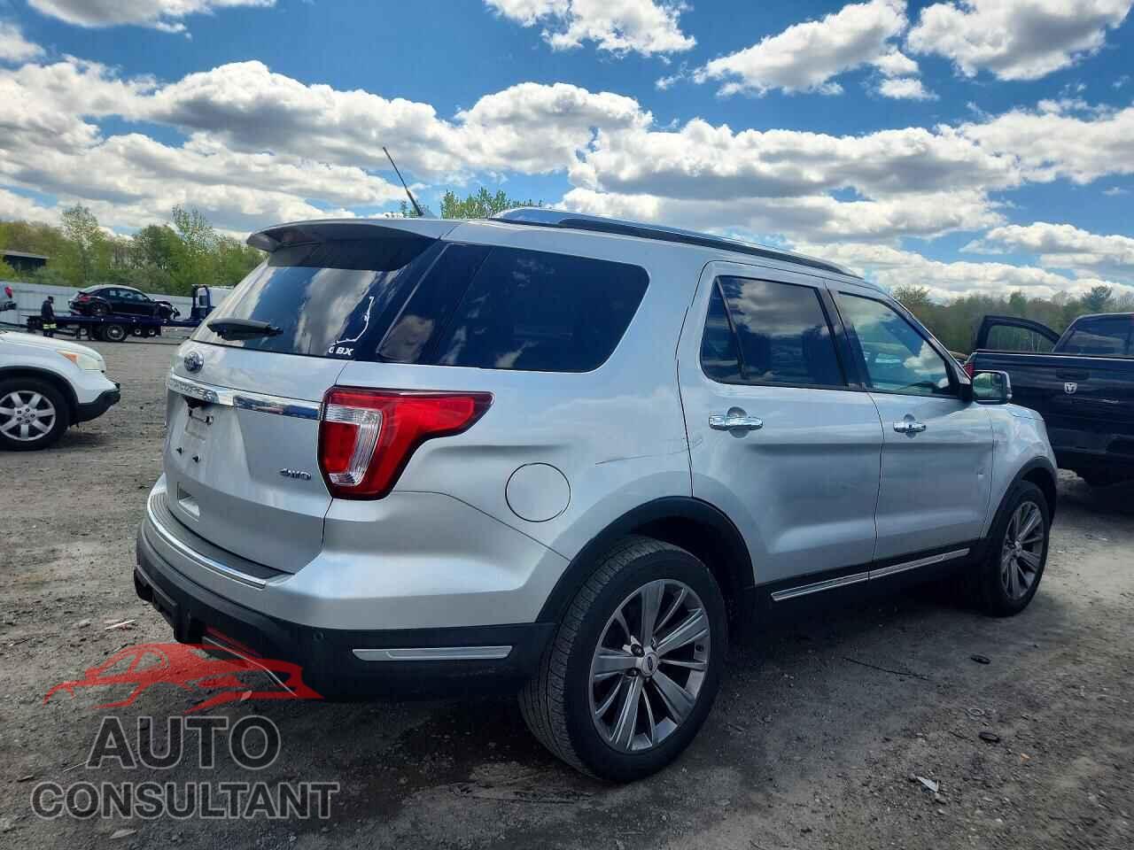FORD EXPLORER 2018 - 1FM5K8F80JGB45121