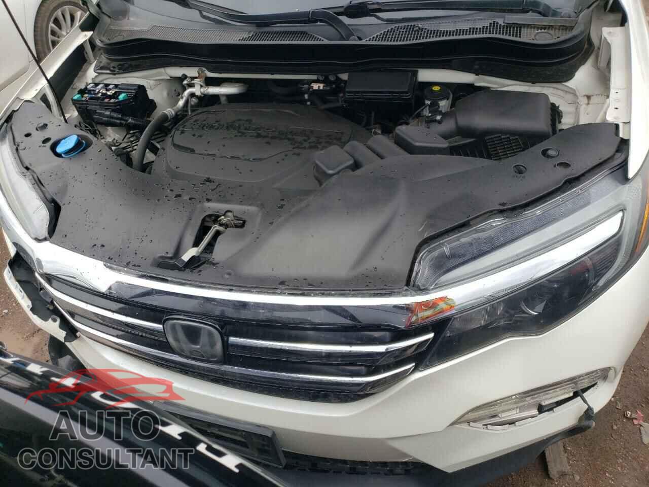 HONDA PILOT 2017 - 5FNYF6H96HB001058