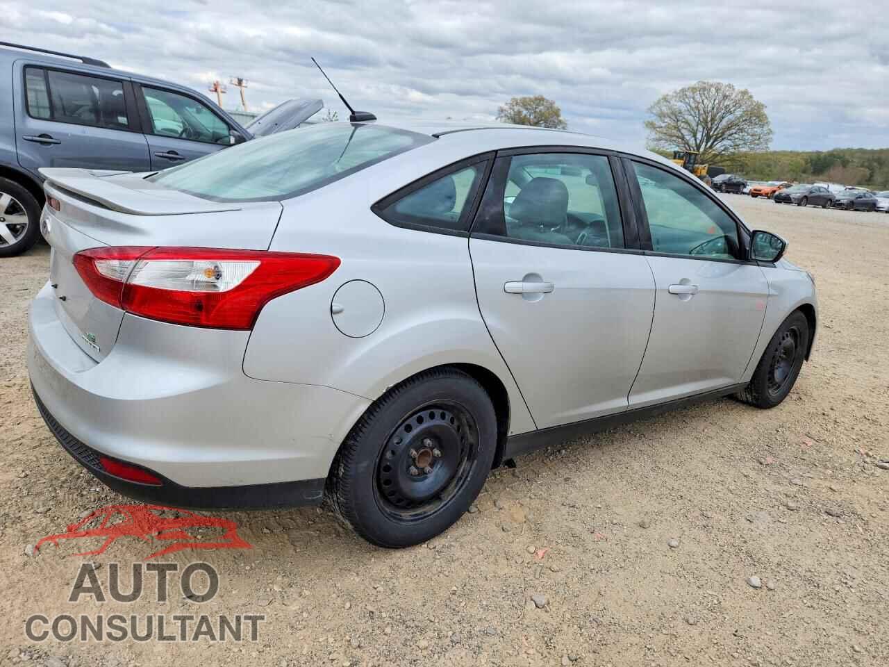 FORD FOCUS 2014 - 1FADP3F21EL376225