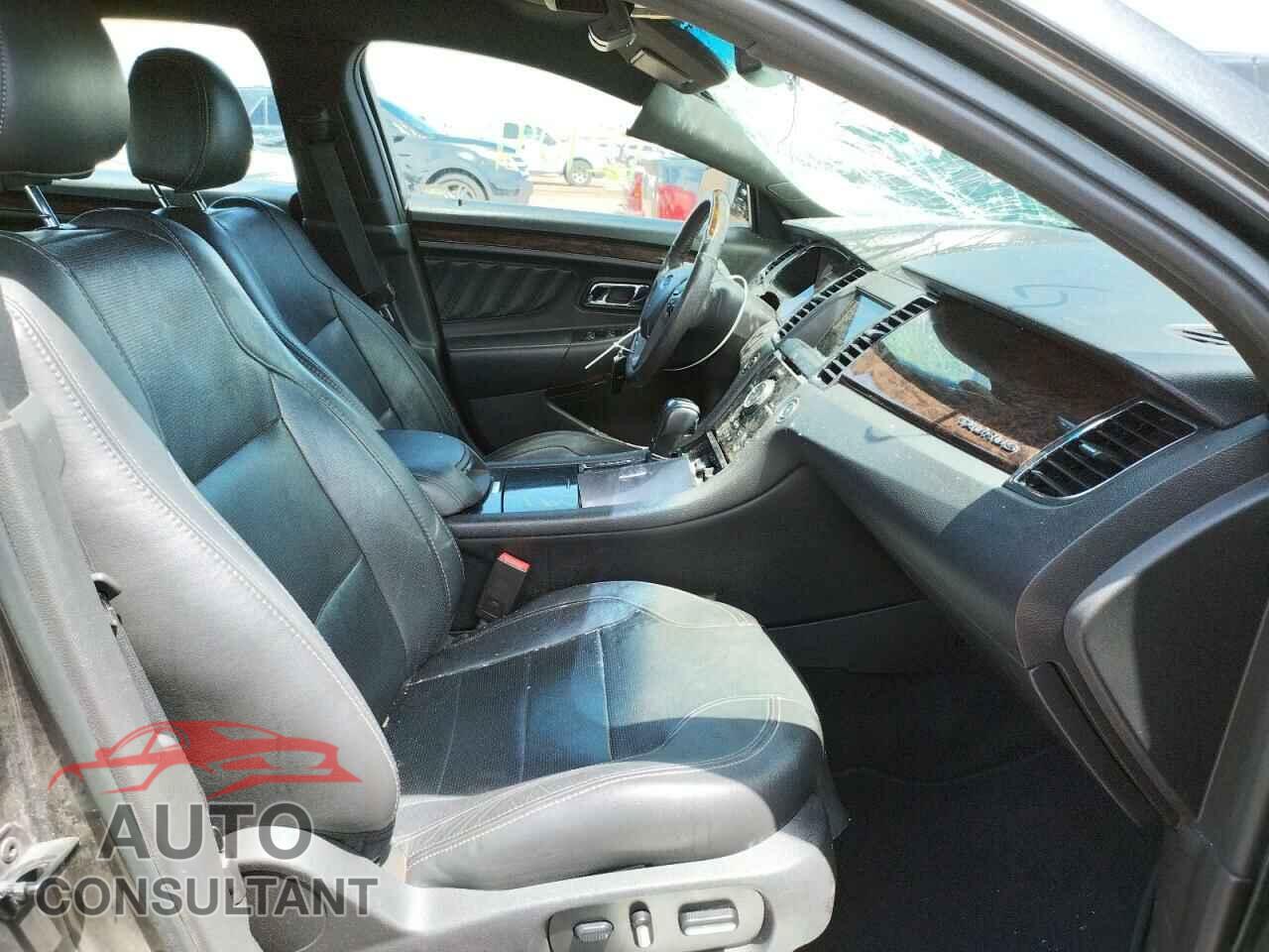 FORD TAURUS 2017 - 1FAHP2F86HG104329