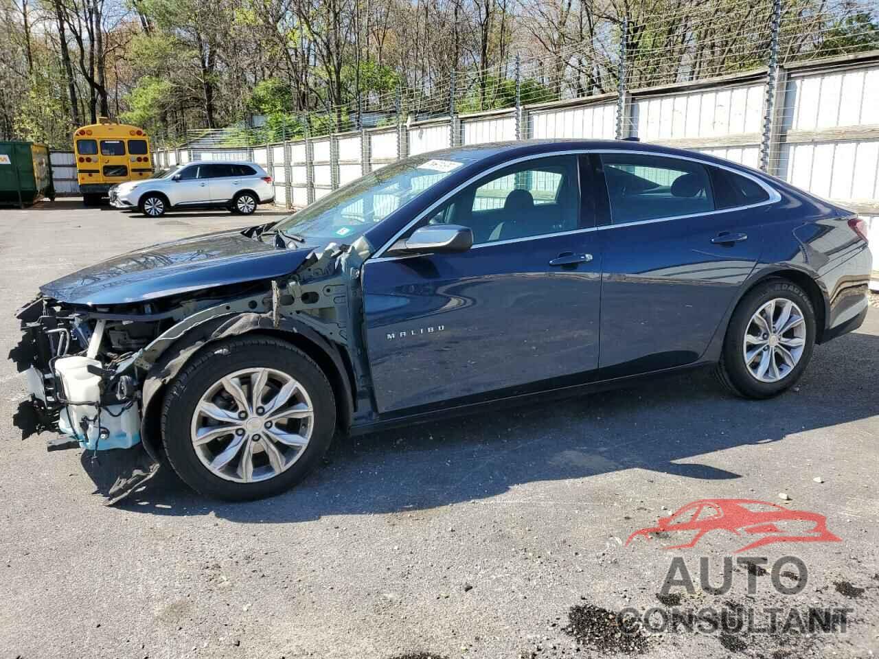 CHEVROLET MALIBU 2022 - 1G1ZD5ST5NF132216