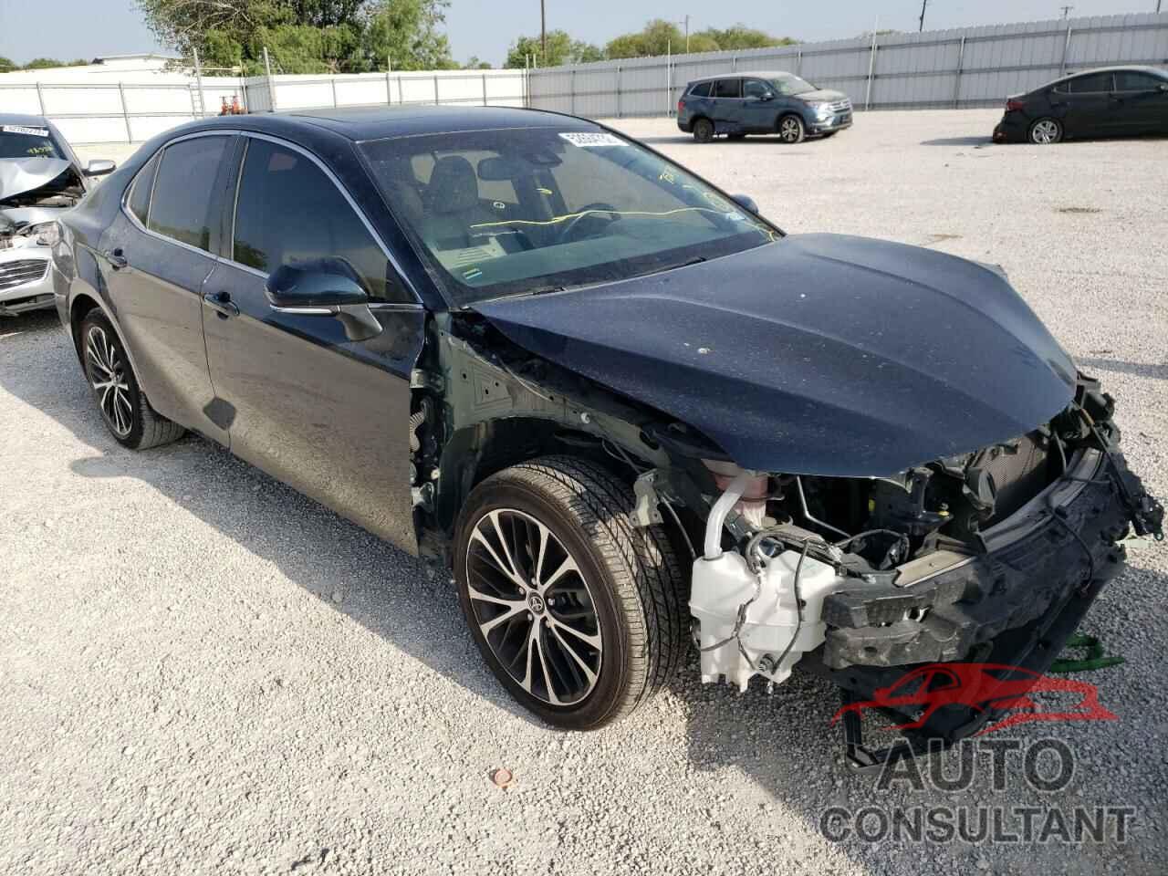 TOYOTA CAMRY 2018 - 4T1B11HK1JU615602