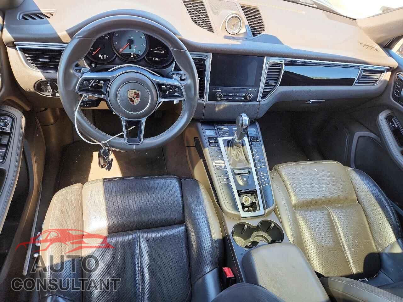 PORSCHE MACAN 2017 - WP1AB2A54HLB10997