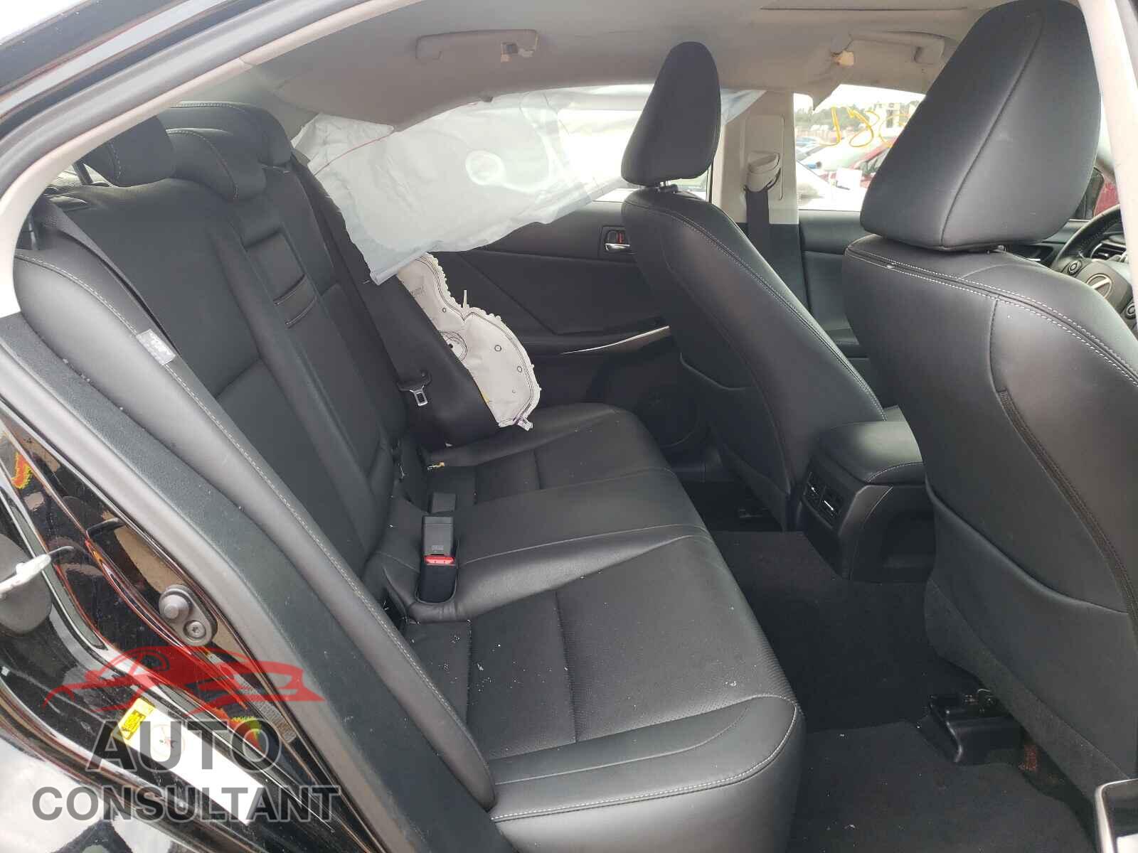 LEXUS IS 2016 - JTHBA1D25G5009344