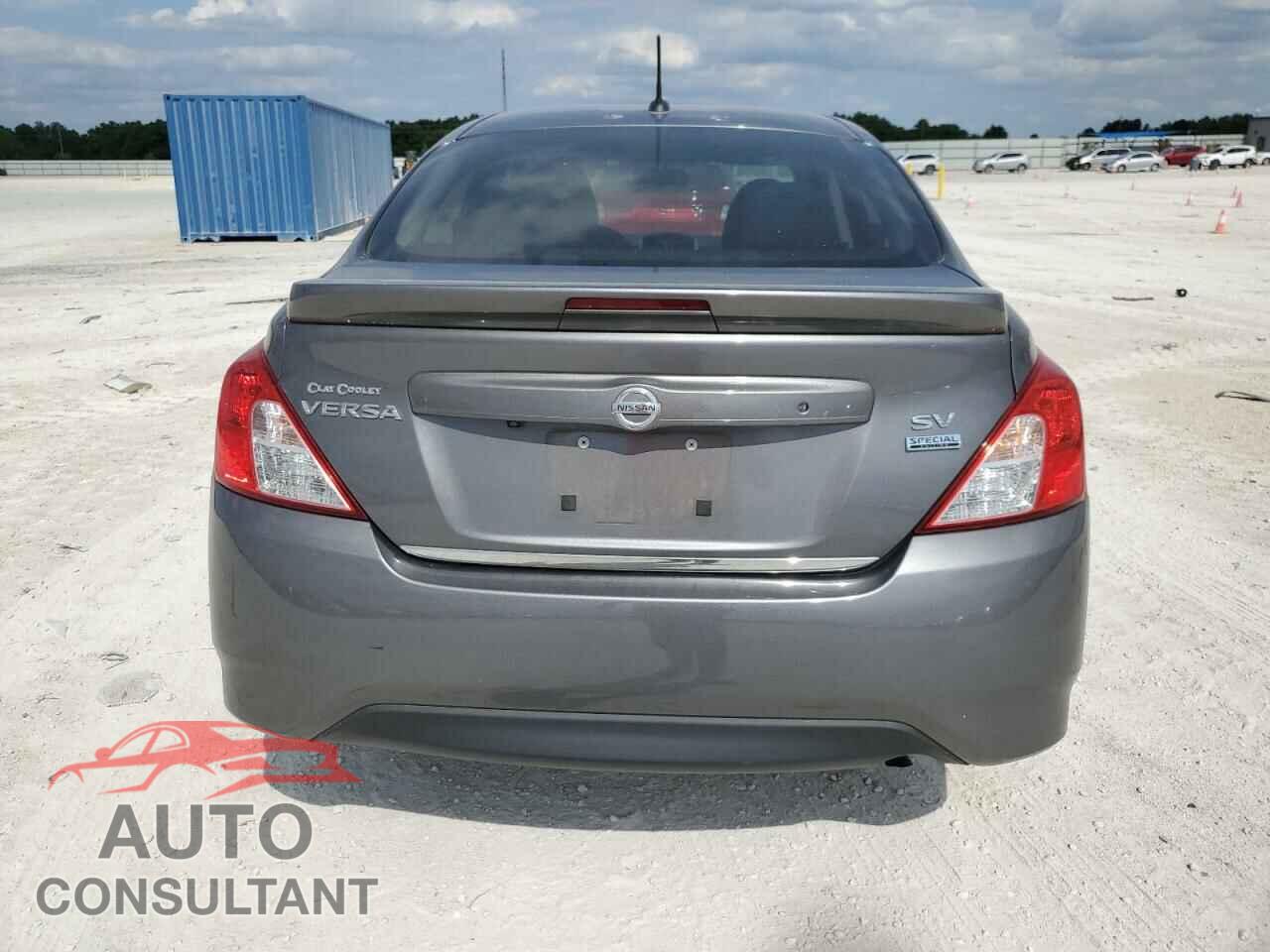 NISSAN VERSA 2017 - 3N1CN7AP3HL858499