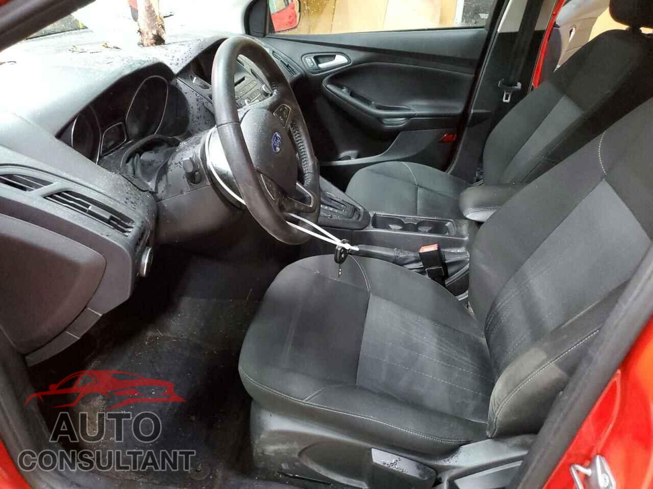 FORD FOCUS 2015 - 1FADP3F2XFL313321