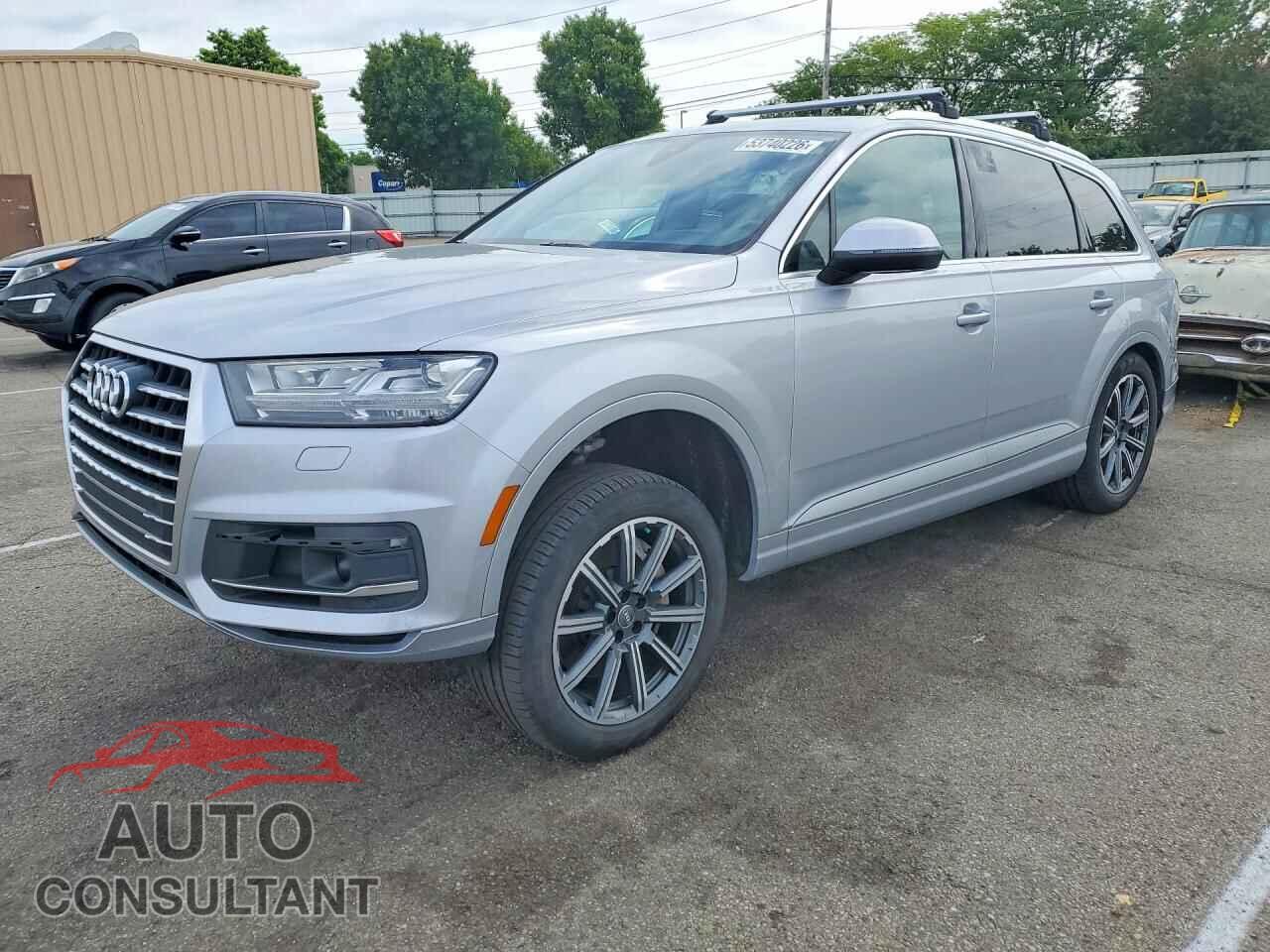 AUDI Q7 2018 - WA1VAAF71JD019111