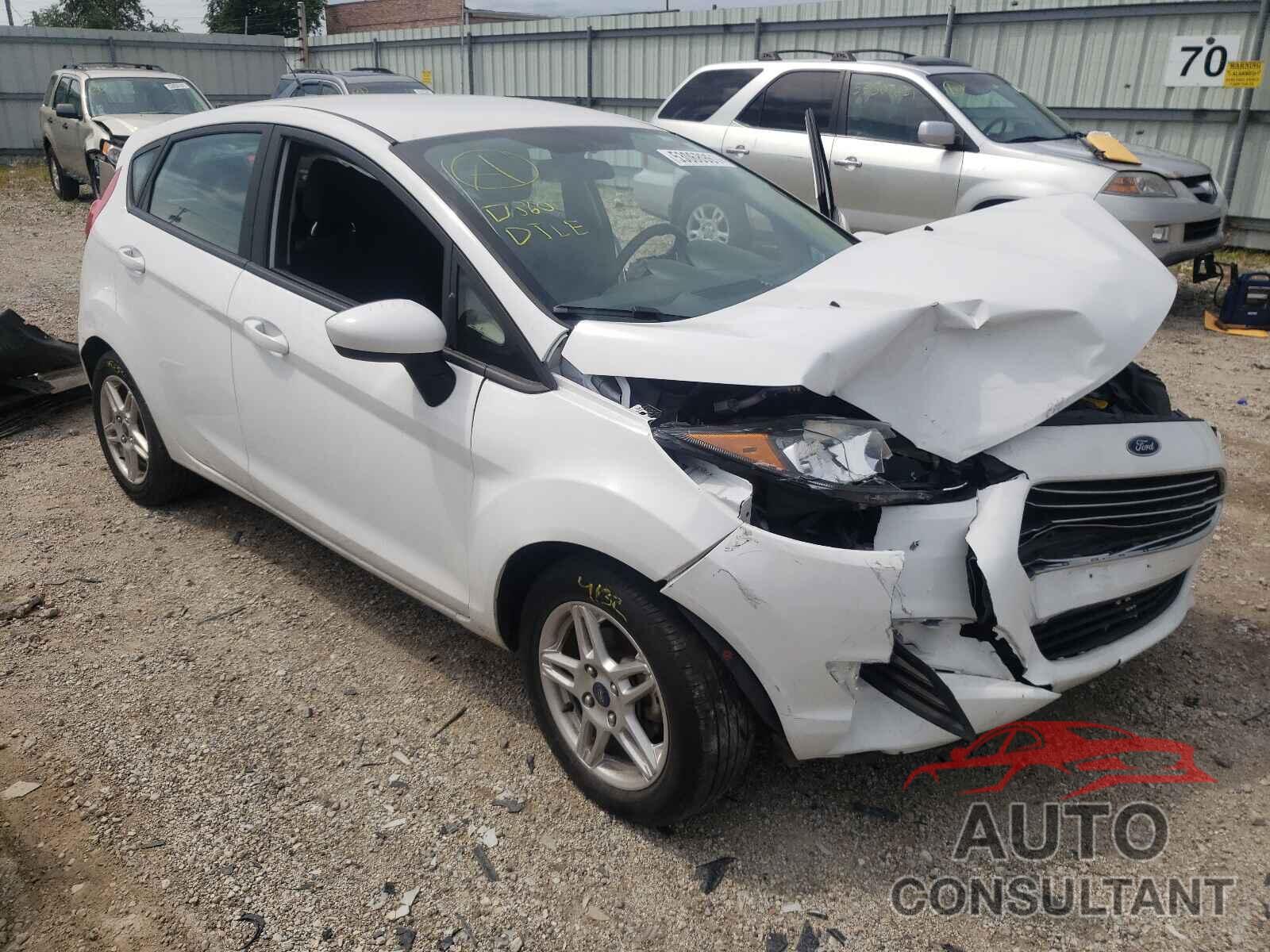 FORD FIESTA 2018 - 3FADP4EJ4JM110558