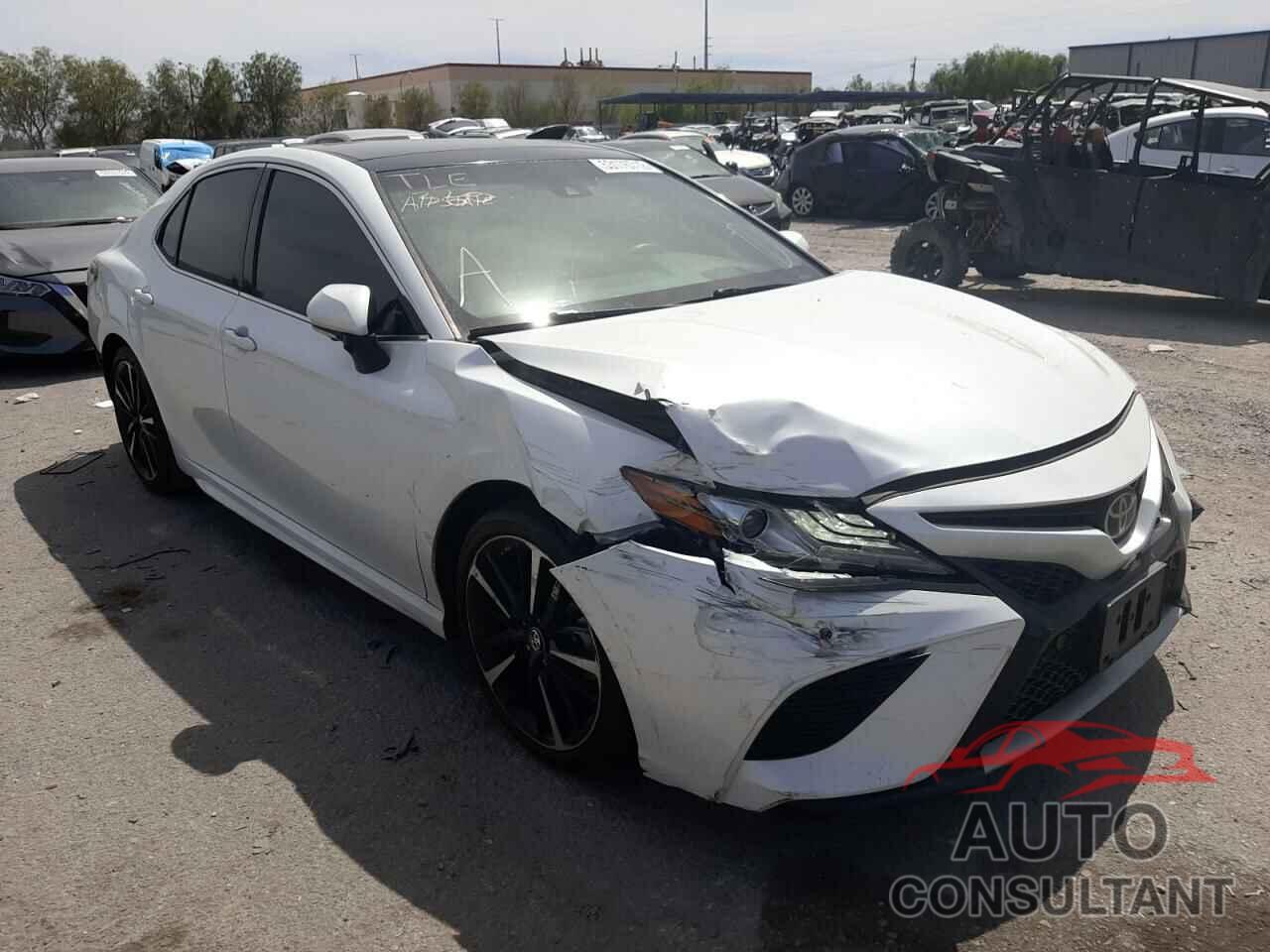 TOYOTA CAMRY 2018 - 4T1B61HK9JU024225