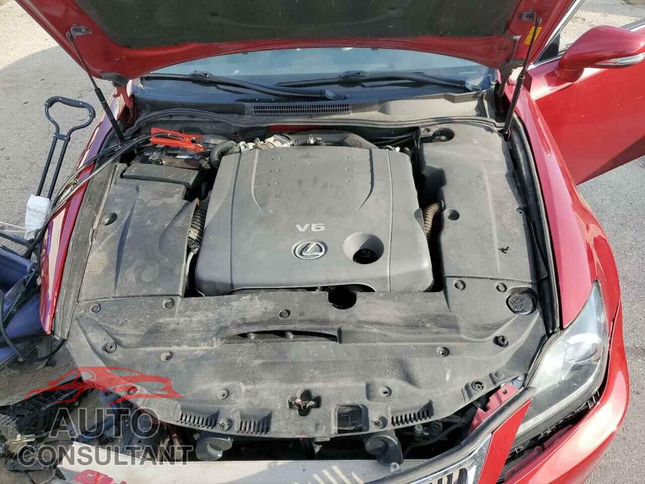 LEXUS IS 2011 - JTHCF5C25B5051696