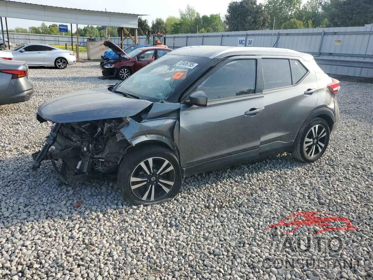 NISSAN KICKS 2018 - 3N1CP5CU5JL520738
