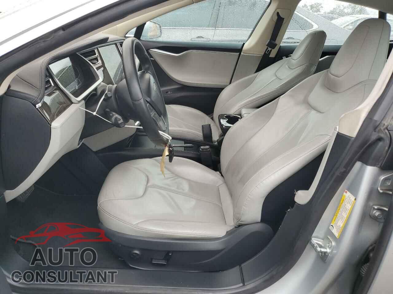 TESLA MODEL S 2013 - 5YJSA1CG5DFP17344