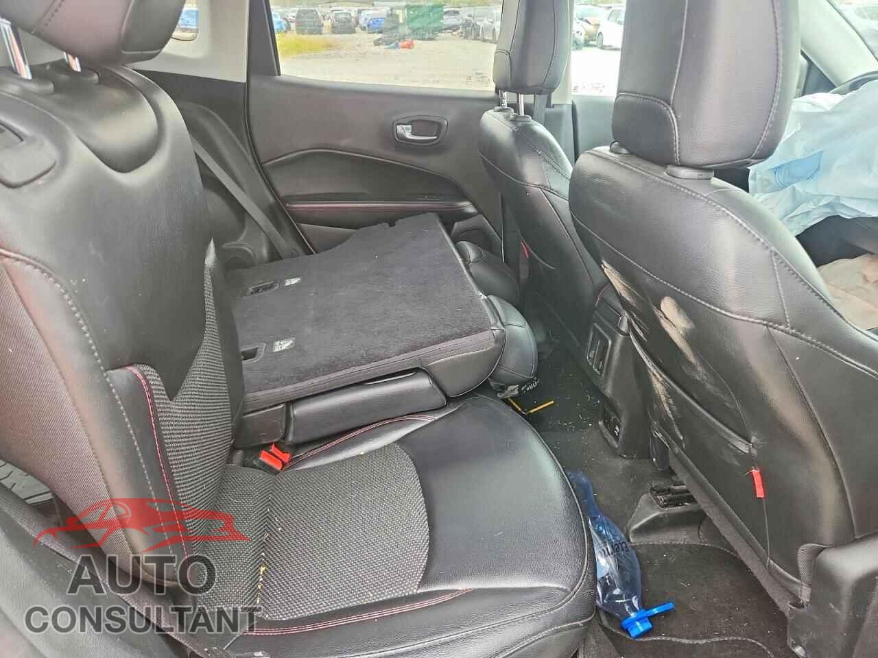 JEEP COMPASS 2019 - 3C4NJDDB8KT618274