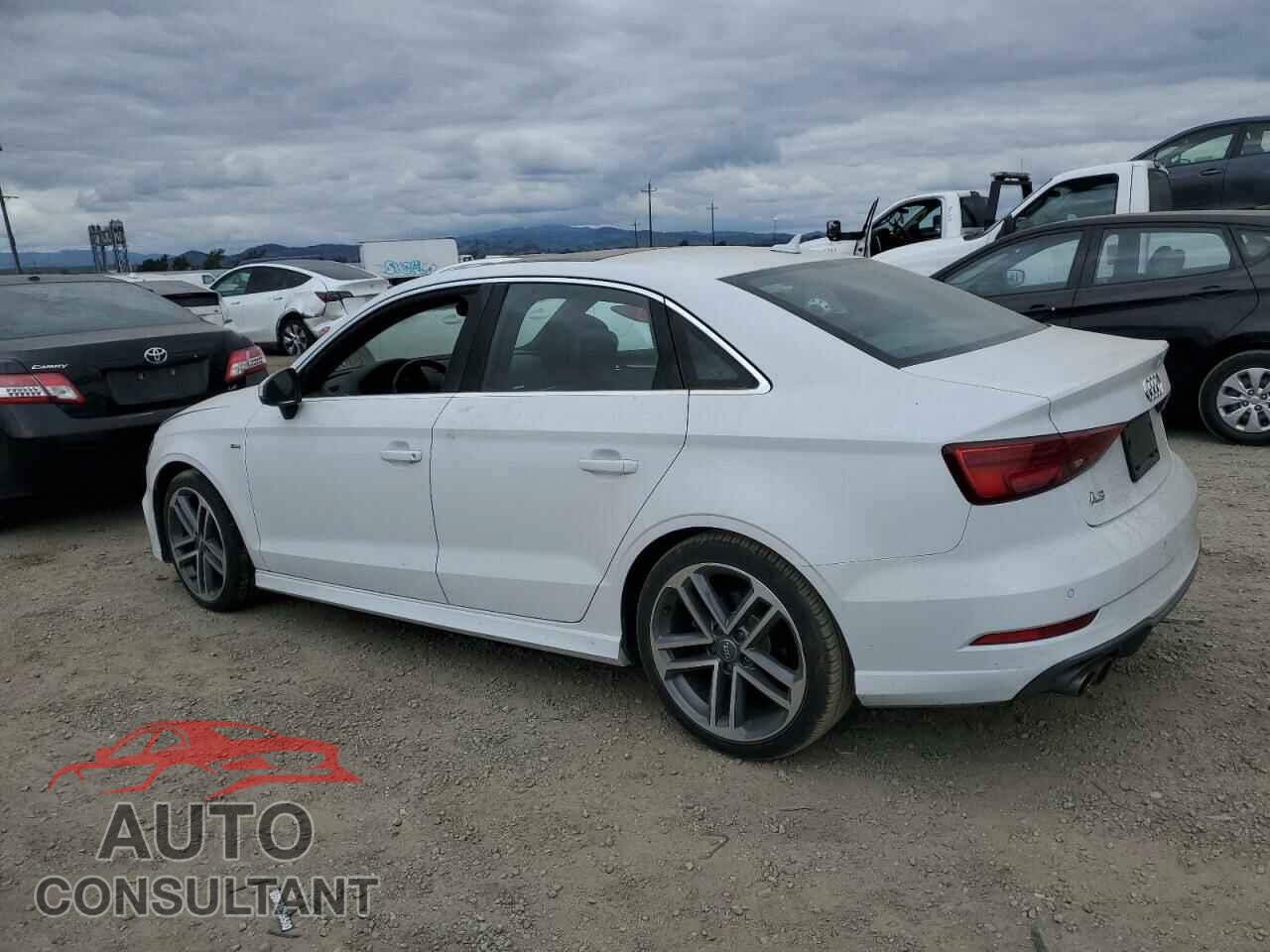 AUDI A3 2017 - WAUGUGFF5H1054808
