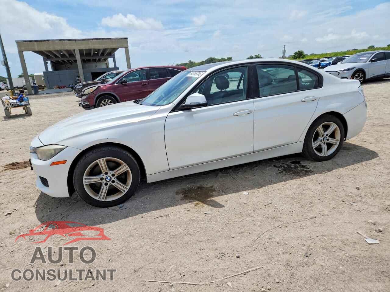 BMW 3 SERIES 2013 - WBA3B3C56DF535169