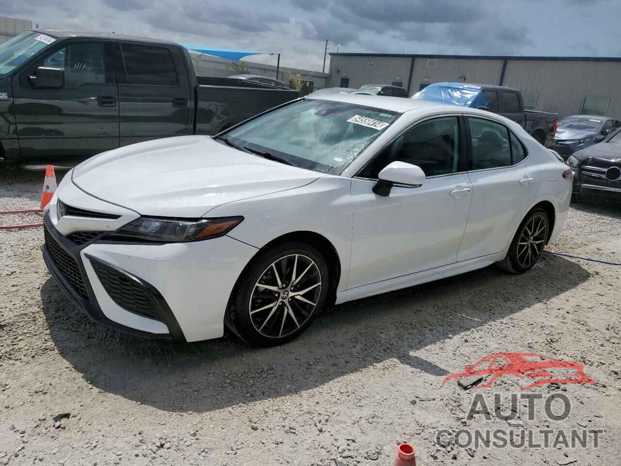 TOYOTA CAMRY 2023 - 4T1G11AK9PU736550