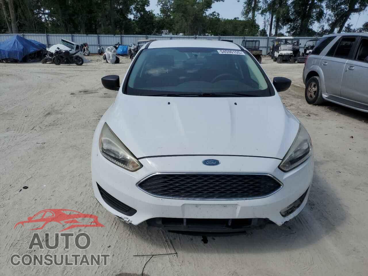 FORD FOCUS 2017 - 1FADP3E22HL327346