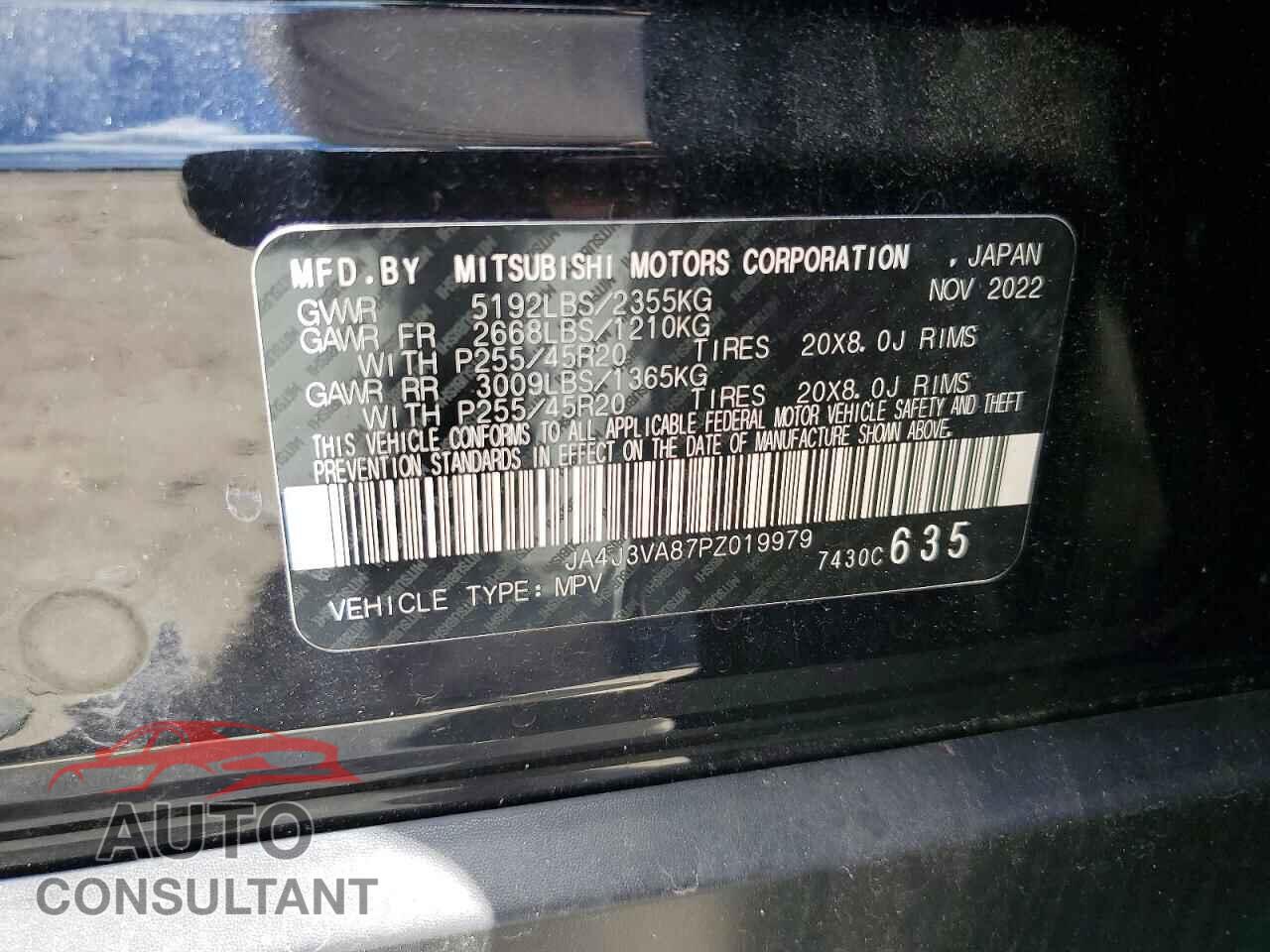 MITSUBISHI OUTLANDER 2023 - JA4J3VA87PZ019979