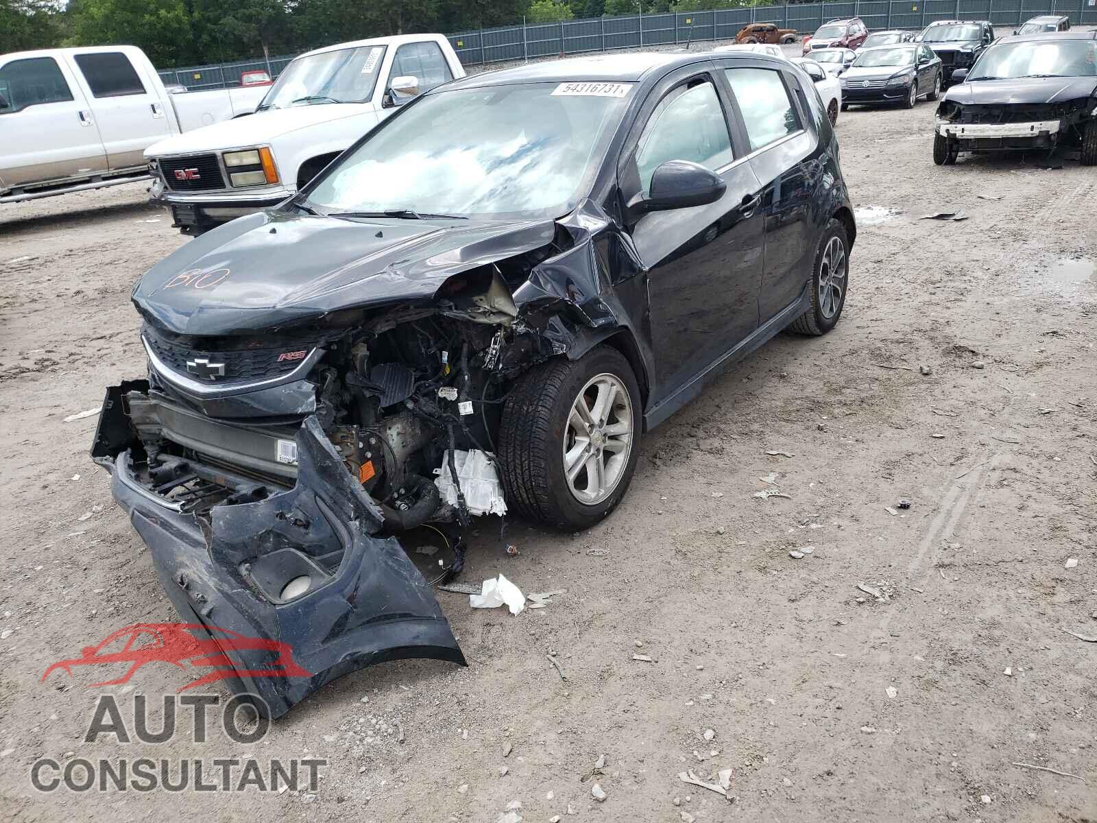 CHEVROLET SONIC 2020 - 1G1JD6SB2L4100293