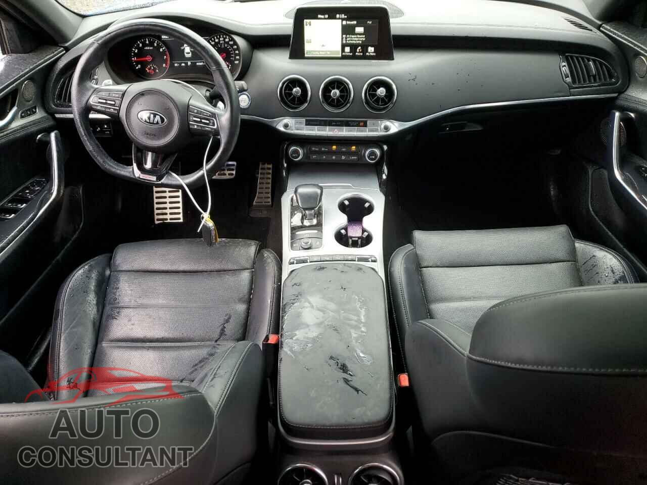 KIA STINGER 2019 - KNAE55LC0K6057919